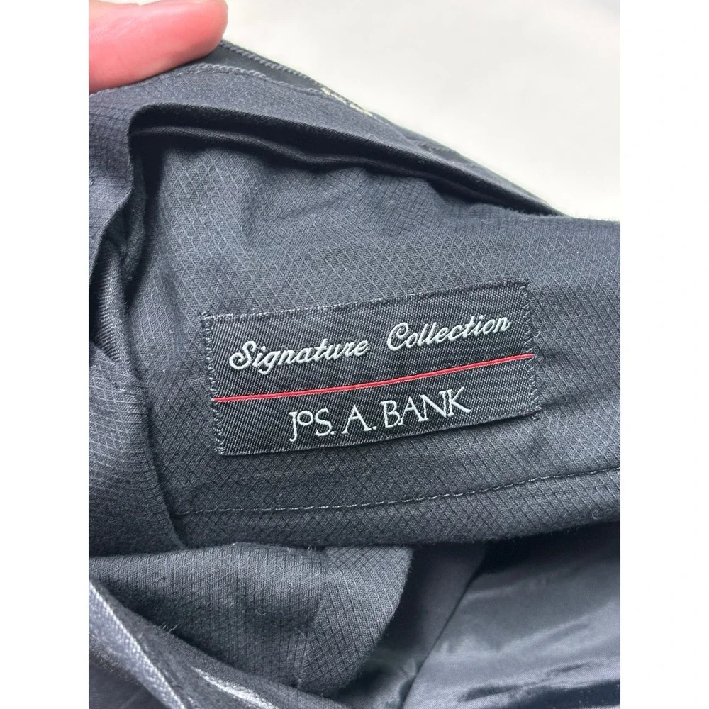 Jos. A. Bank Signature Collection Mens Wool Pinstripe Suit 44SH W42xL28 Charcoal